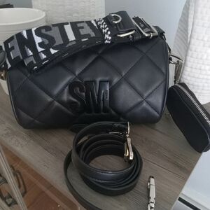 New Steve Madden Black Quilted Crossbody/Shoulder Bag with AirPods Case